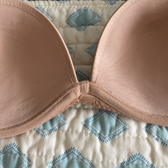 VS 34B like new strapless bra - Picture 4 of 7